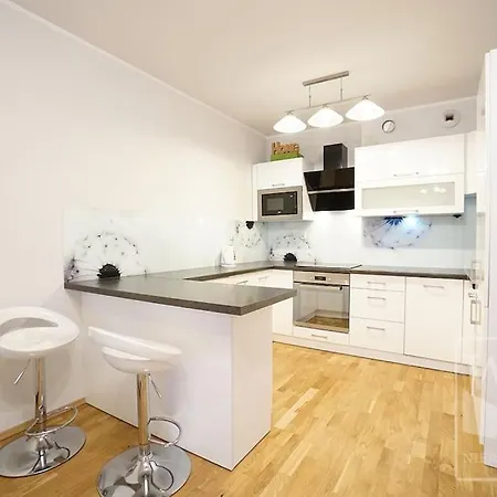 Cosy - Old Town -6 People- New Building- Parking Place Apartament
